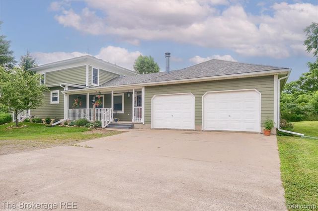 11484 Lapeer Road, Davison, MI 48423