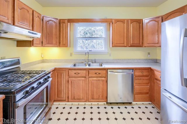 11484 Lapeer Road, Davison, MI 48423