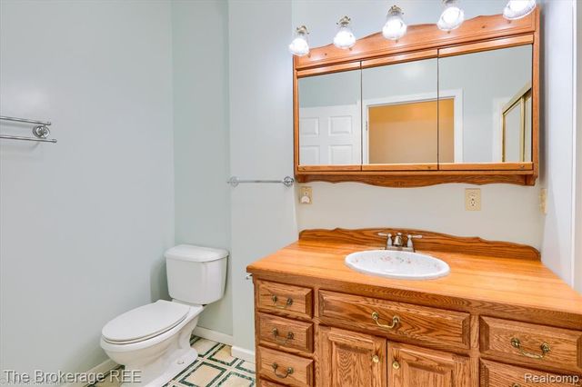 11484 Lapeer Road, Davison, MI 48423