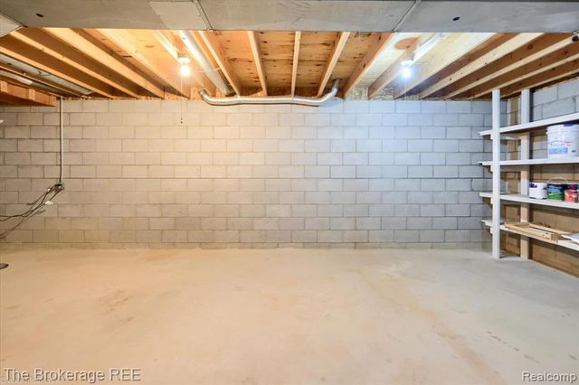 11484 Lapeer Road, Davison, MI 48423