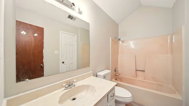 979 RAY BLUFF RD, Millington, TN 38053