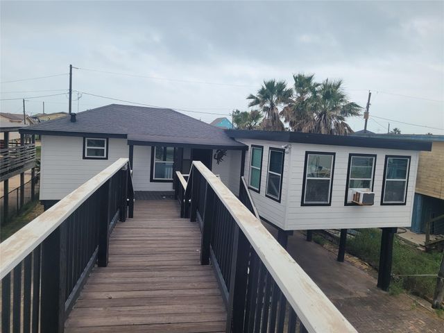 347 Bonito Lane, Surfside Beach, TX 77541
