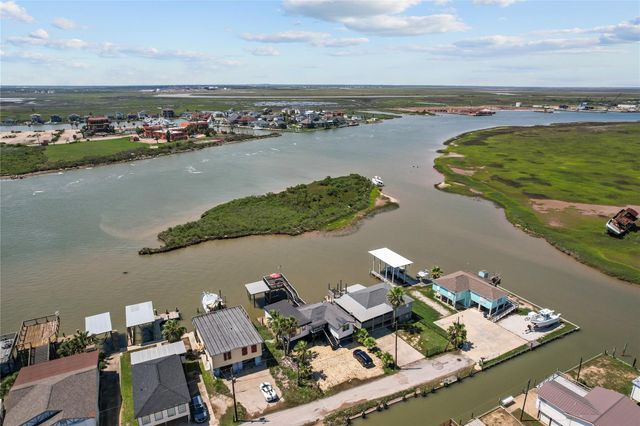 347 Bonito Lane, Surfside Beach, TX 77541