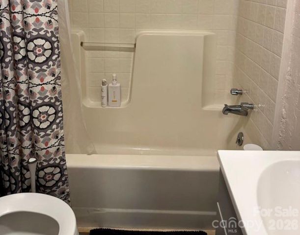 9 Alzena Road, Sylva, NC 28779