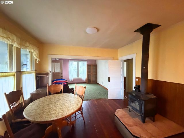 110 DRIFTWOOD Ave, Garibaldi, OR 97118