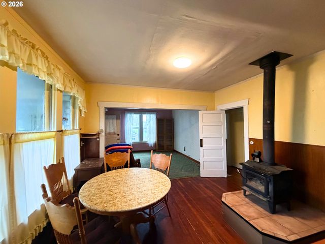 110 DRIFTWOOD Ave, Garibaldi, OR 97118