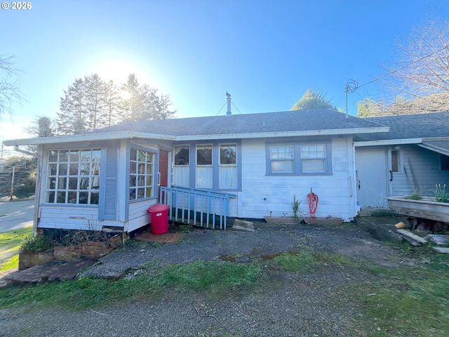 110 DRIFTWOOD Ave, Garibaldi, OR 97118