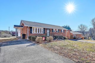 1524 Liggates, Lynchburg, VA 24502