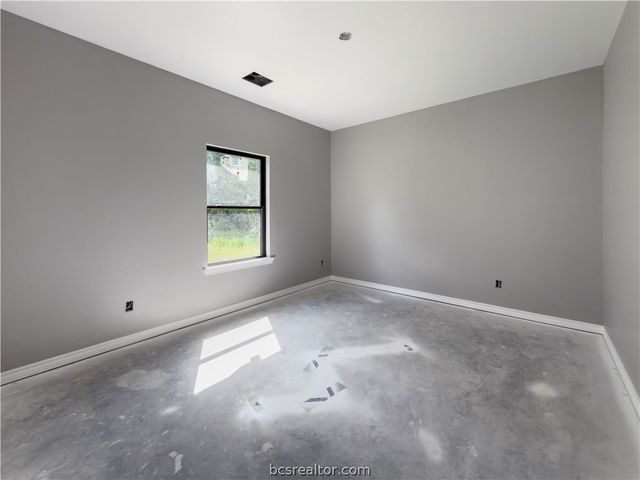 1010 West Ninth Street, Hearne, TX 77859