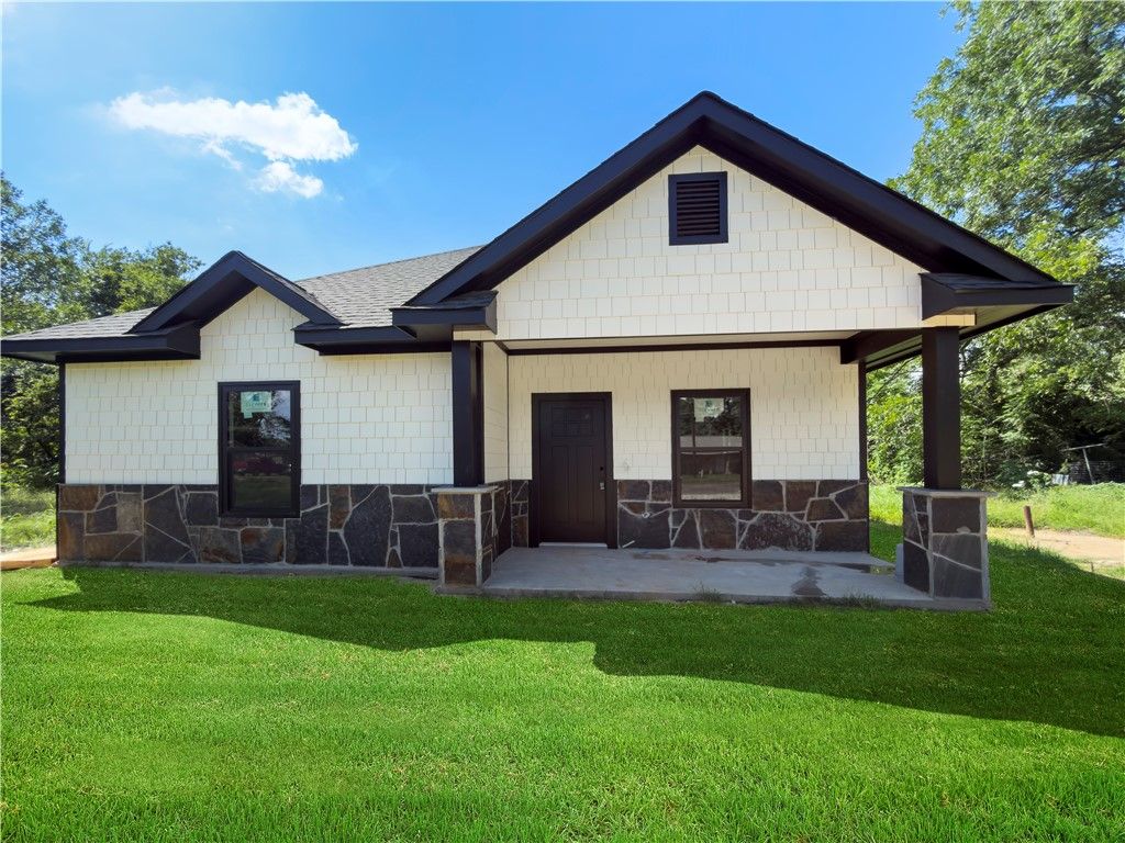 1010 West Ninth Street, Hearne, TX 77859