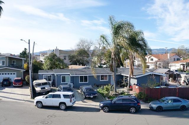 18940 Loree Avenue, Cupertino, CA 95014