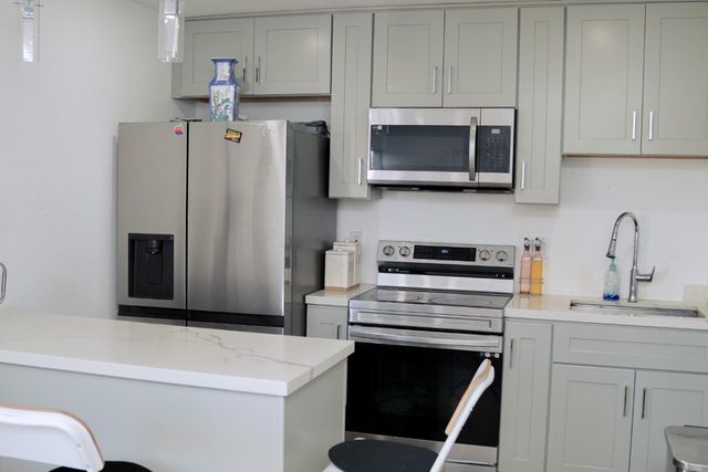 18940 Loree Avenue, Cupertino, CA 95014