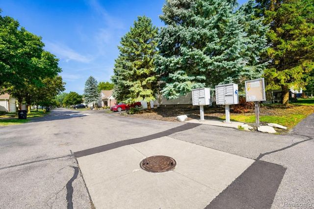 6355 Sheppard Drive 92, Westland, MI 48185
