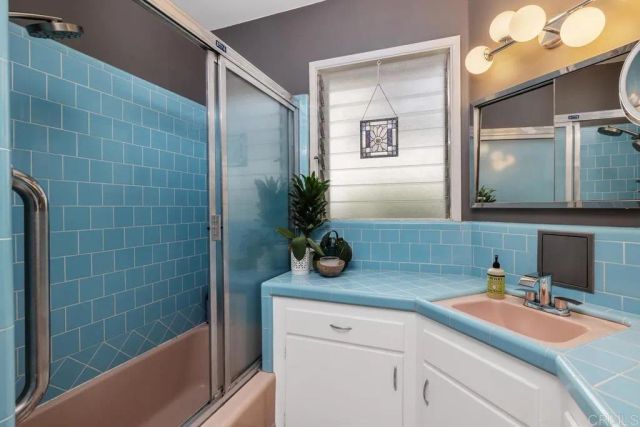 1718 Law Street, San Diego, CA 92109