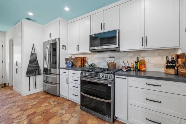 1718 Law Street, San Diego, CA 92109