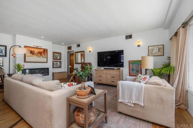1718 Law Street, San Diego, CA 92109