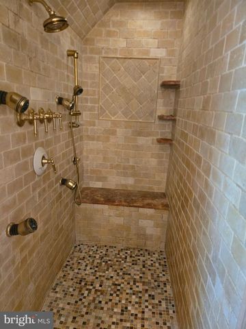 112 BEACON HILL RD, Morganville, NJ 07751