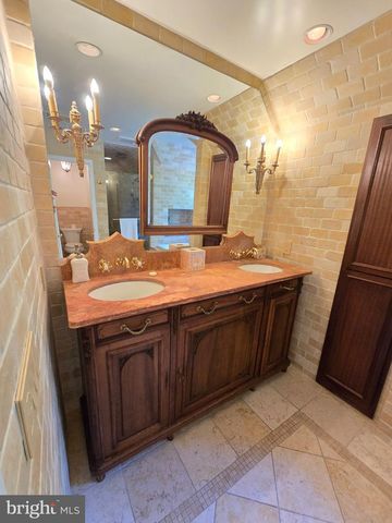 112 BEACON HILL RD, Morganville, NJ 07751