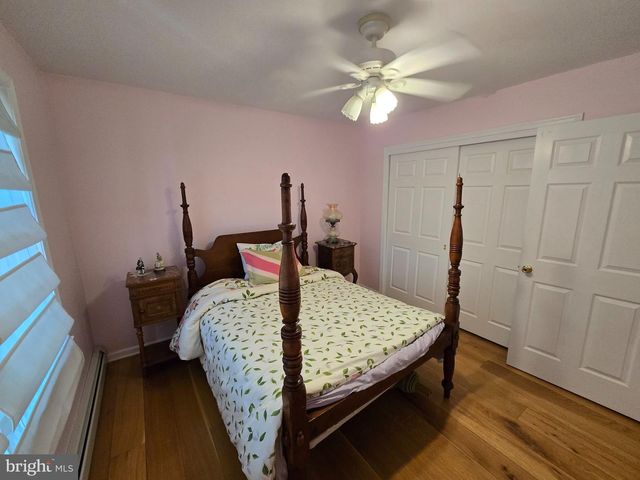 112 BEACON HILL RD, Morganville, NJ 07751