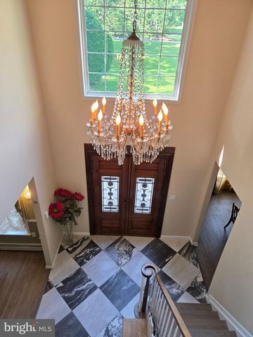 112 BEACON HILL RD, Morganville, NJ 07751
