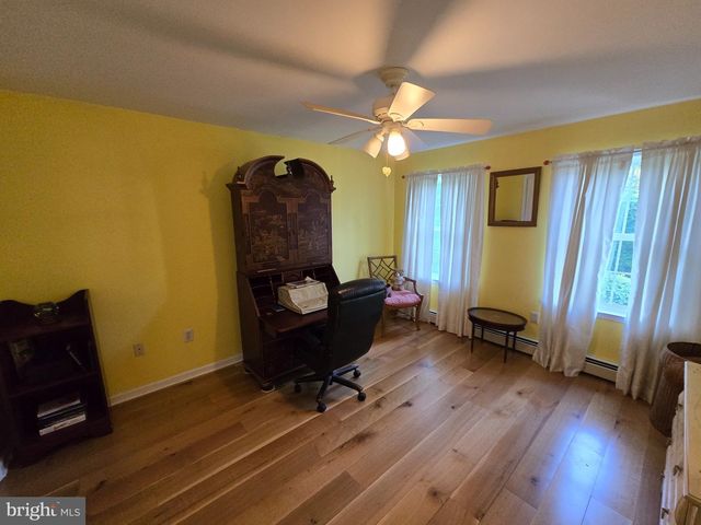 112 BEACON HILL RD, Morganville, NJ 07751