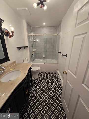 112 BEACON HILL RD, Morganville, NJ 07751