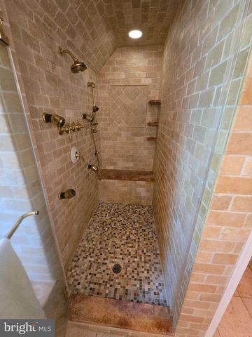 112 BEACON HILL RD, Morganville, NJ 07751