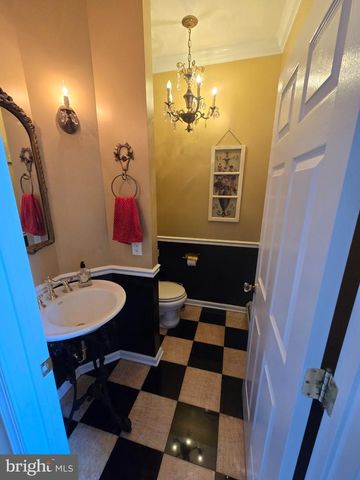 112 BEACON HILL RD, Morganville, NJ 07751