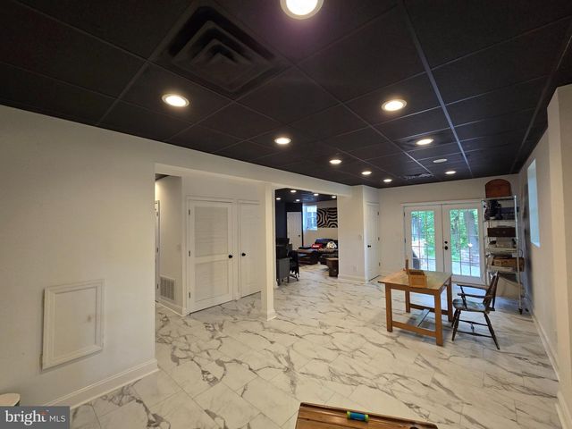 112 BEACON HILL RD, Morganville, NJ 07751