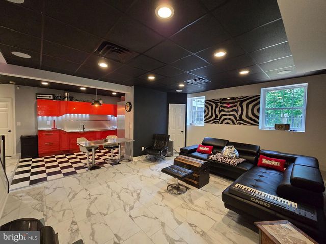 112 BEACON HILL RD, Morganville, NJ 07751