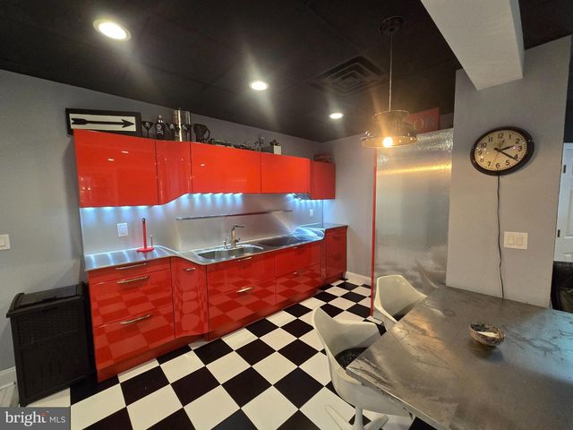 112 BEACON HILL RD, Morganville, NJ 07751