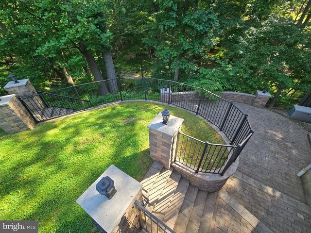 112 BEACON HILL RD, Morganville, NJ 07751