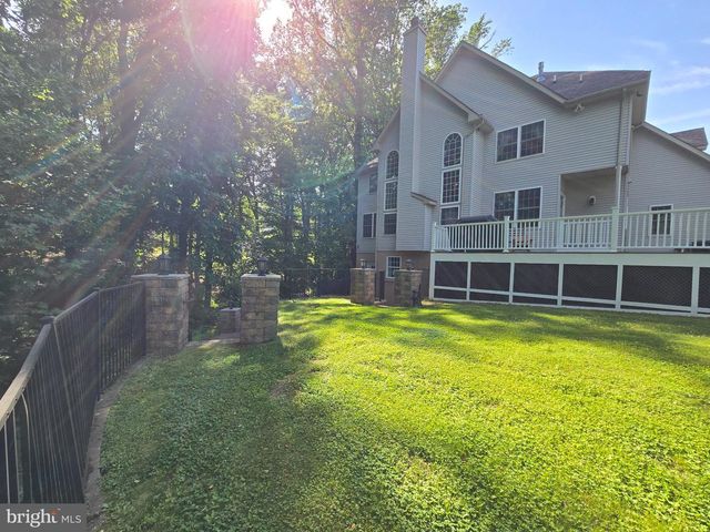 112 BEACON HILL RD, Morganville, NJ 07751