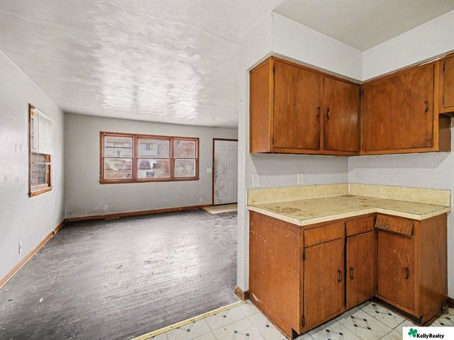 4508 Huntington Avenue, Omaha, NE 68152