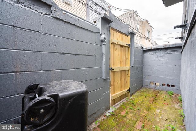 2446 S WOODSTOCK ST, Philadelphia, PA 19145