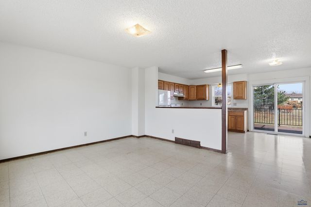 3616 IVY AVE, Rapid City, SD 57701