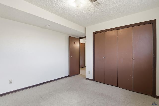 3616 IVY AVE, Rapid City, SD 57701