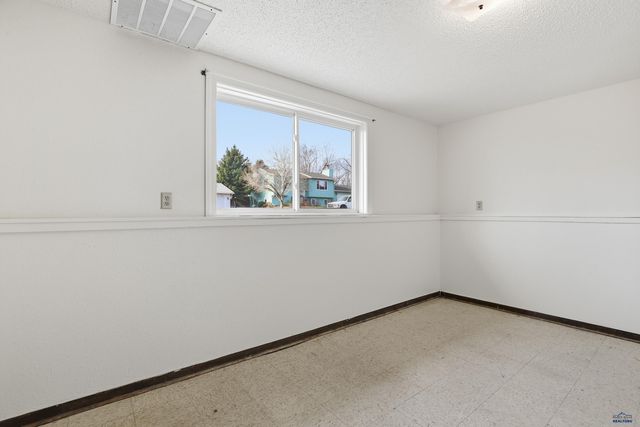 3616 IVY AVE, Rapid City, SD 57701