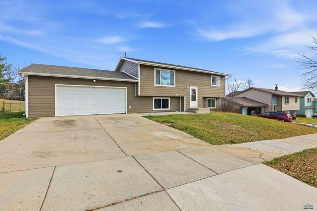 3616 IVY AVE, Rapid City, SD 57701