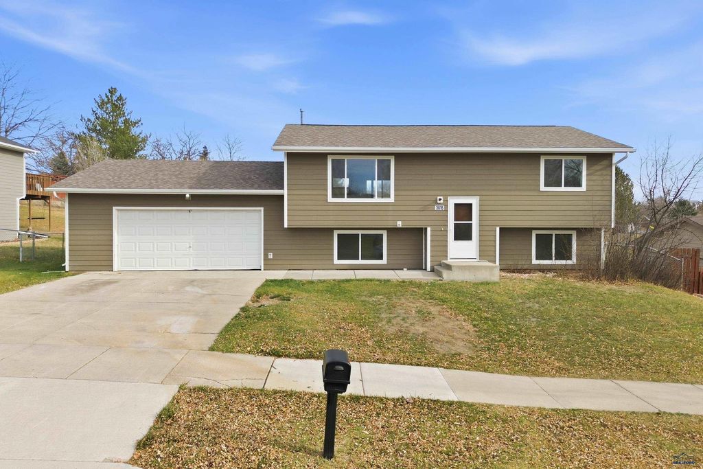 3616 IVY AVE, Rapid City, SD 57701