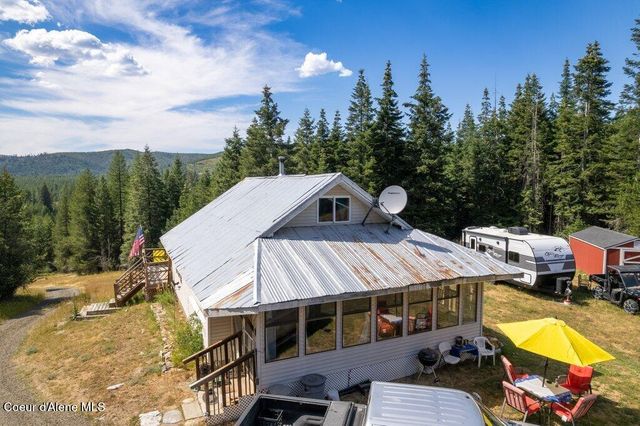 207 Happy Valley Ln, St. Maries, ID 83861