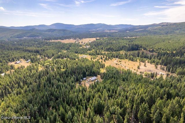207 Happy Valley Ln, St. Maries, ID 83861