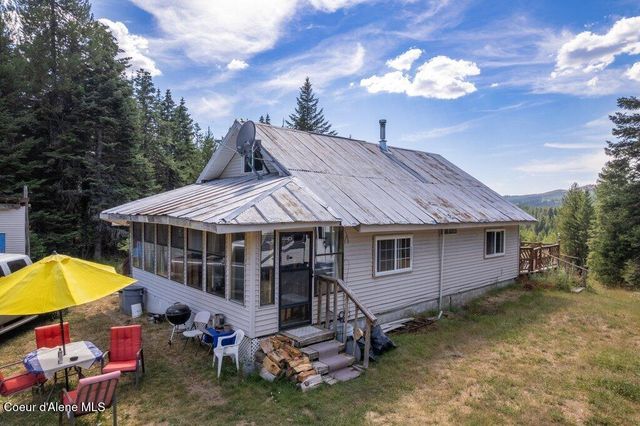 207 Happy Valley Ln, St. Maries, ID 83861