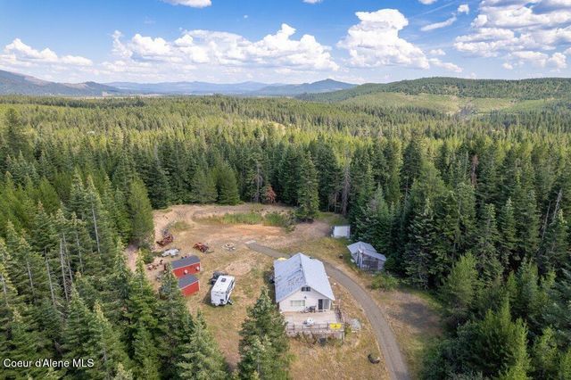 207 Happy Valley Ln, St. Maries, ID 83861