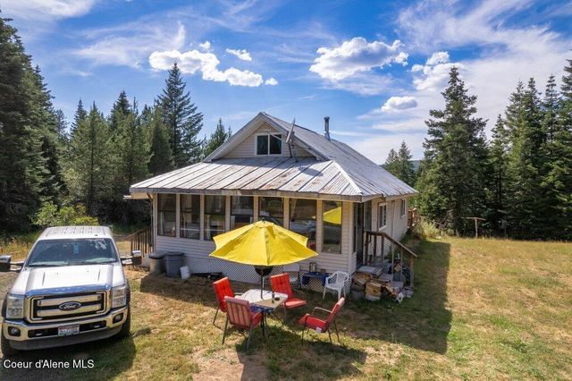 207 Happy Valley Ln, St. Maries, ID 83861