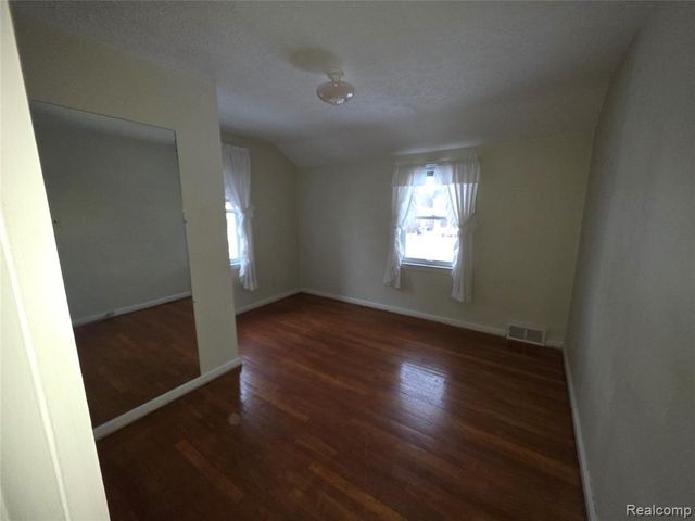 742 N York Street, Dearborn, MI 48128