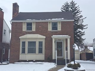 742 N York Street, Dearborn, MI 48128