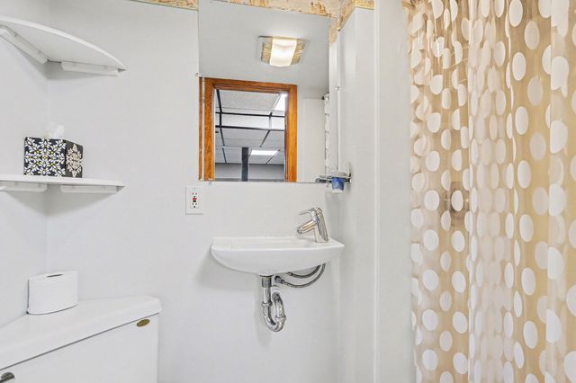 230 Aldersgate Drive, Portage City, MI 49024