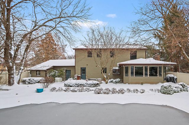 230 Aldersgate Drive, Portage City, MI 49024