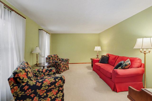 230 Aldersgate Drive, Portage City, MI 49024